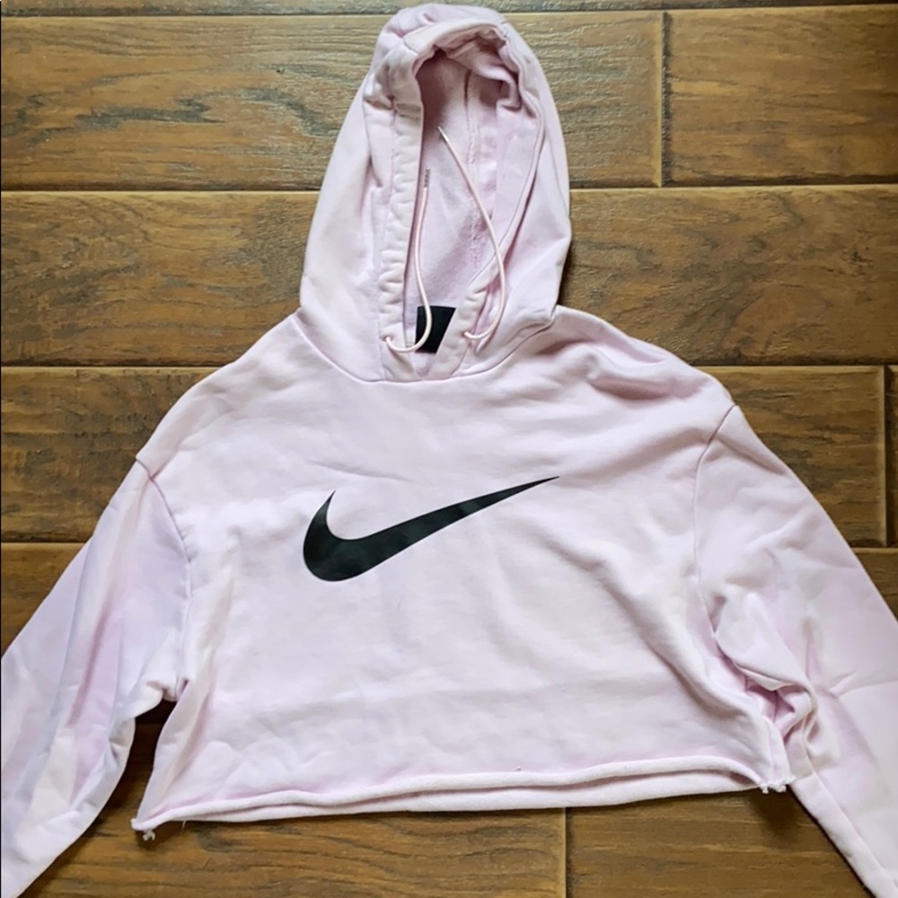 Cropped Nike Hoodie
